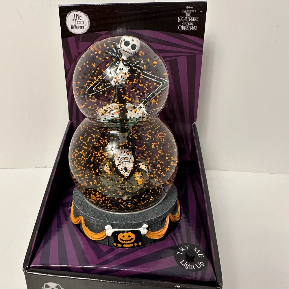 Nightmare Before Christmas Water Globe - Picture 3 of 11